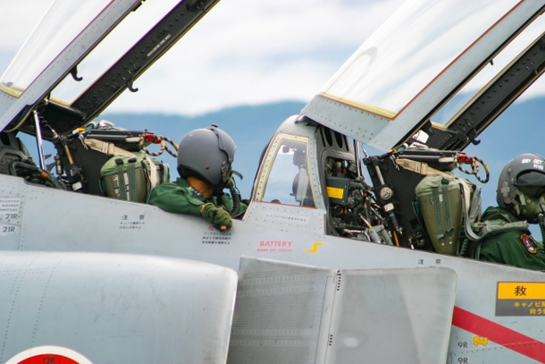 パイロットの夢占い